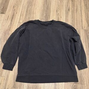 Lululemon Women’s Black Crewneck Sweatshirt Size 10